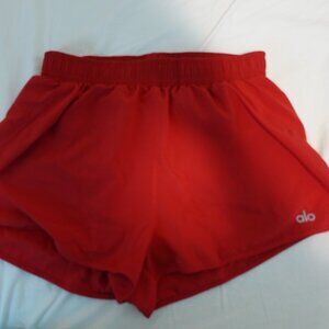 Alo Yoga Stride Shorts | Classic Red | XS